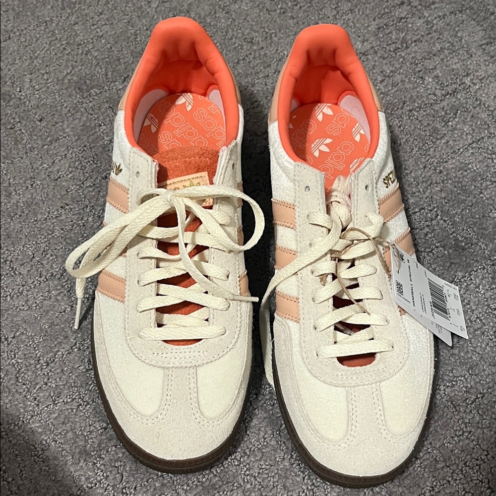 adidas Women's Cream and Peach Low-Top Sneakers